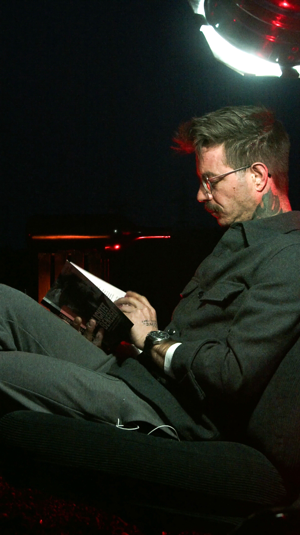 Buch-Promotion „Belichtet & Benebelt“